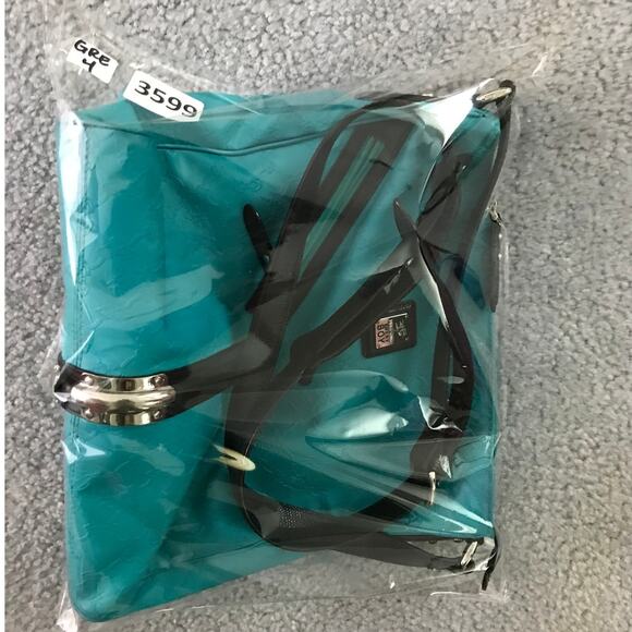 Piero Guidi Every Boy Crossbody Bag Womens Aqua Blue Black 21" Drop - Picture 9 of 9